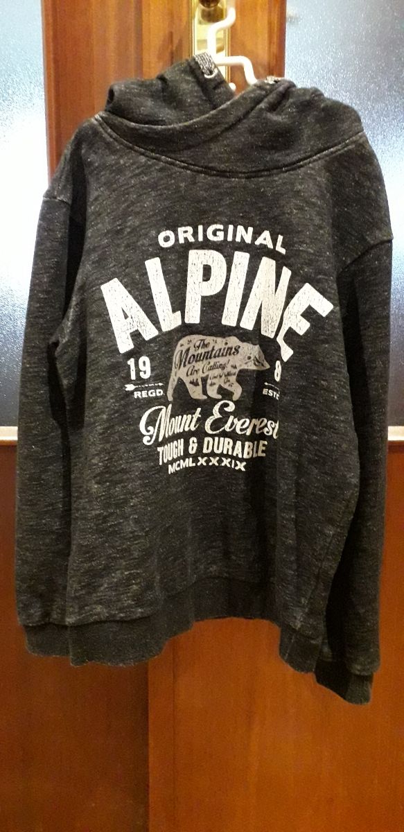 3 sudaderas con capucha