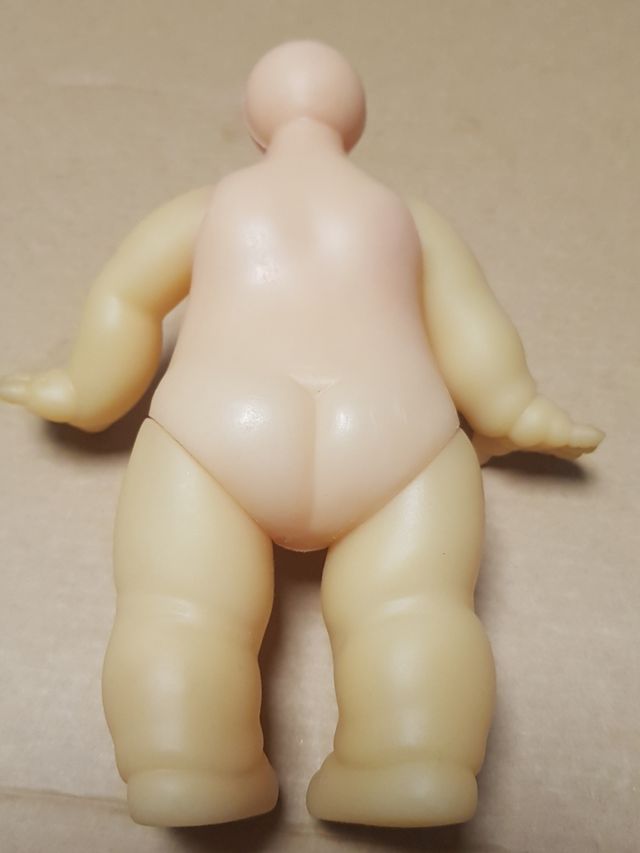 CUERPO DE REPUESTO DE MUÑECO MAY DE FAMOSA