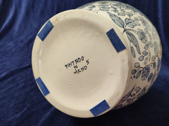 Jarrón pintado a mano