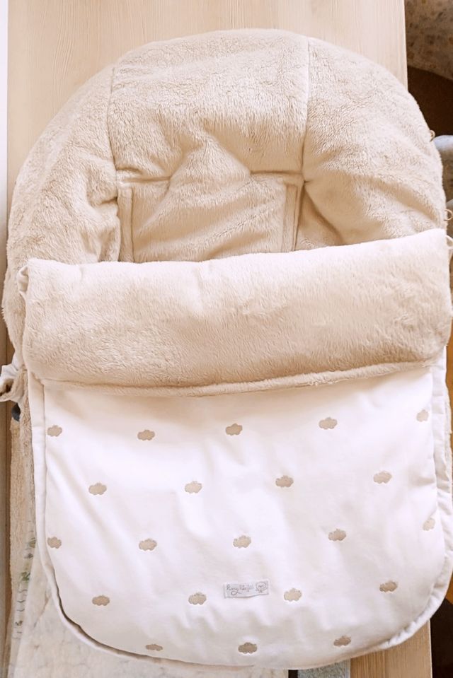 SACO INVIERNO ROSY FUENTES SILLA GRUPO 0