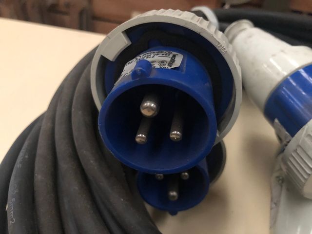 Alargó cable eléctrico calidad militar 16A