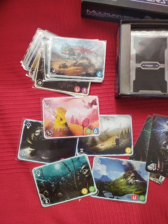 multiuniversum juego de cartas