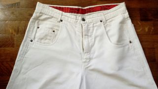 Pantalón Pedro Morago 44 de segunda mano por 5 EUR en Pamplona en WALLAPOP