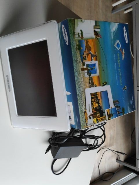 Marco digital de fotos Samsung 8 pulgadas