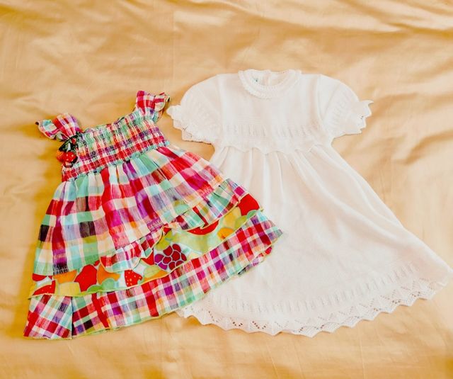 2 vestidos de 3 a 6 meses