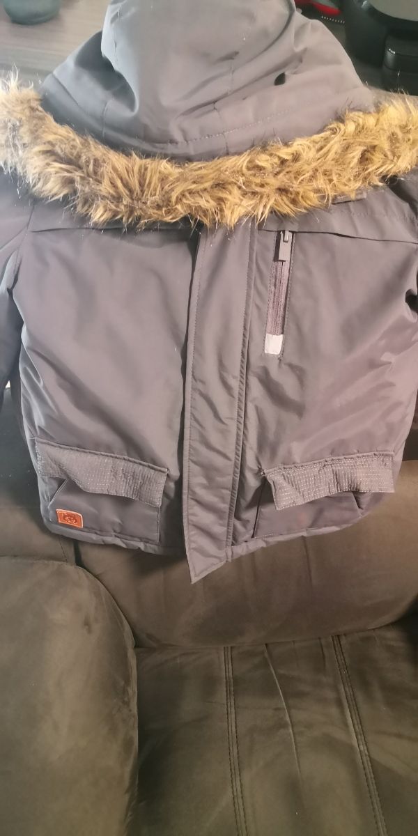 abrigo niño talla 7/8 años