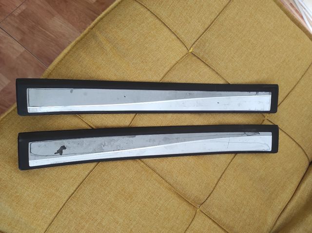 Cubre umbrales Originales Renault megane 3