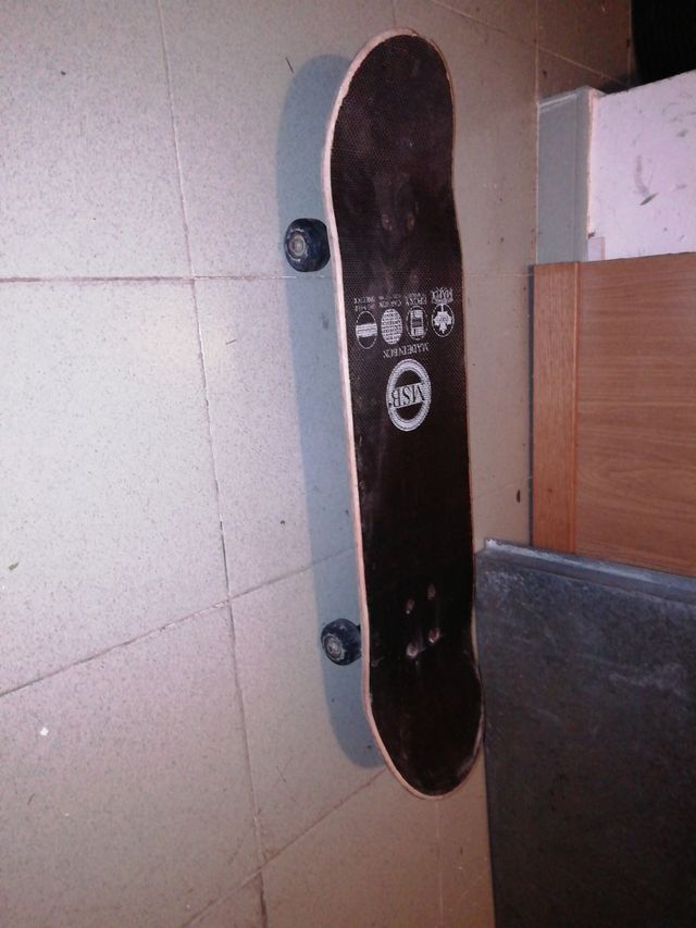 tabla de skate Msb con fijaciones
