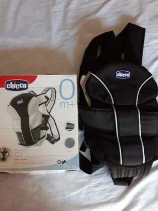 Mochila porta bebe de la marca chicco de segunda mano por 20 EUR en  Alicante en WALLAPOP