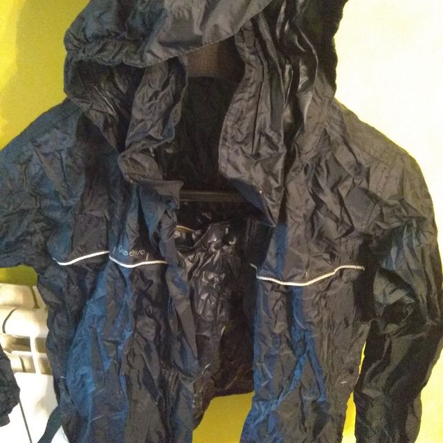 Chubasquero  azul marino