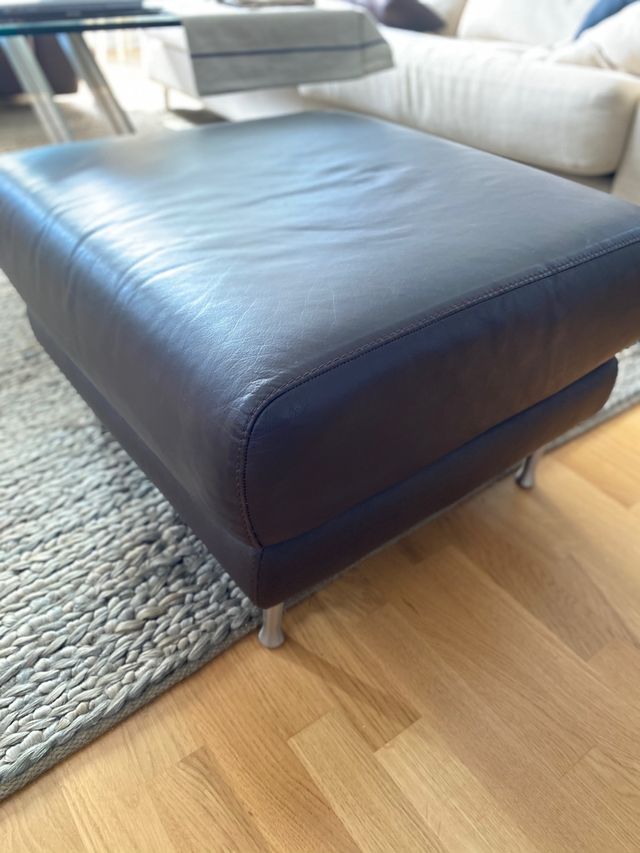 Sillón de piel reclinable + puf