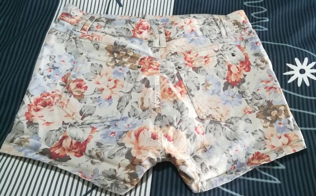 Pantalón corto chica.Talla 38