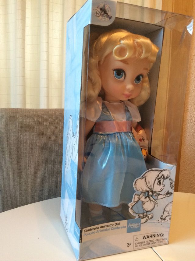 Boneca Disney Animators Cinderela