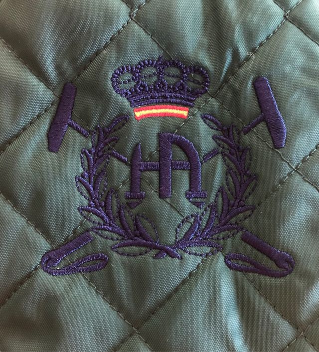 Abrigo T.8 Hierro y Albero