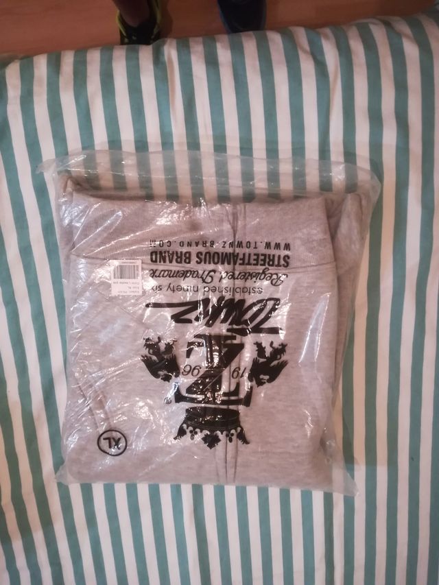 chaqueta con capucha