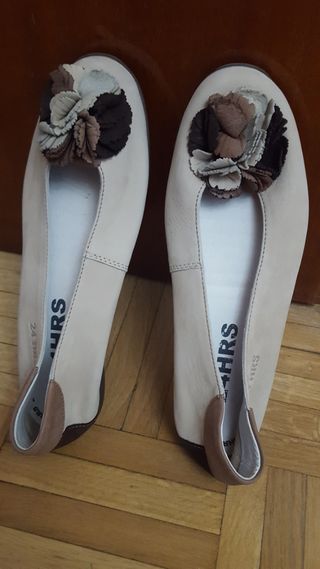 Bailarinas 24 horas de segunda mano por 20 EUR en Madrid en WALLAPOP