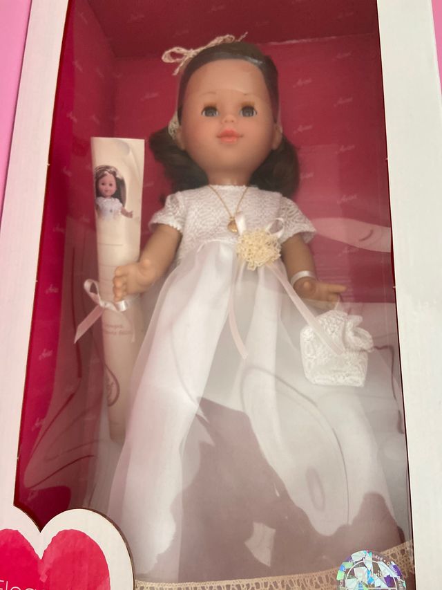 Muñeca de comunión