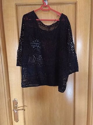 Blusa de encaje de segunda mano en Alcalá de Henares en WALLAPOP Blusa de encaje blanca de segunda mano en Alcalá de Henares