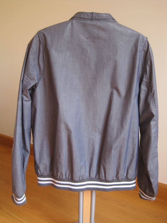 Cazadora impermeable