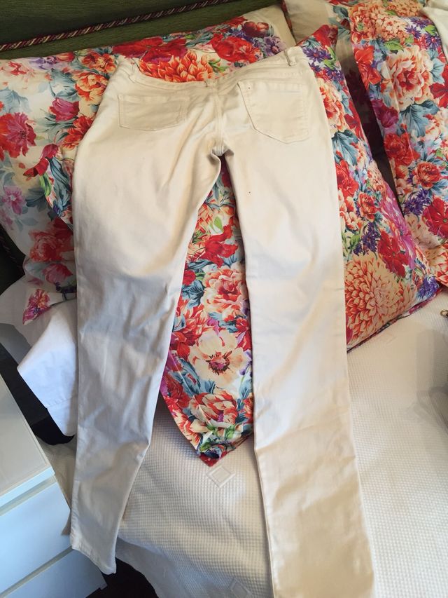 Pantalón blanco Massimo Dutti