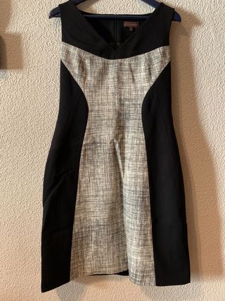 Vestido Adolfo Domínguez talla 44 de segunda mano por 55 EUR en Salamanca  en WALLAPOP