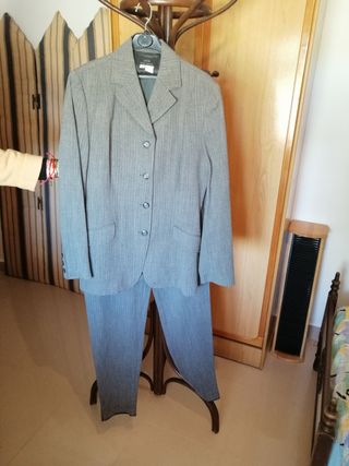 Virginia Troconis tiene el traje de Zara con más clase que hemos visto