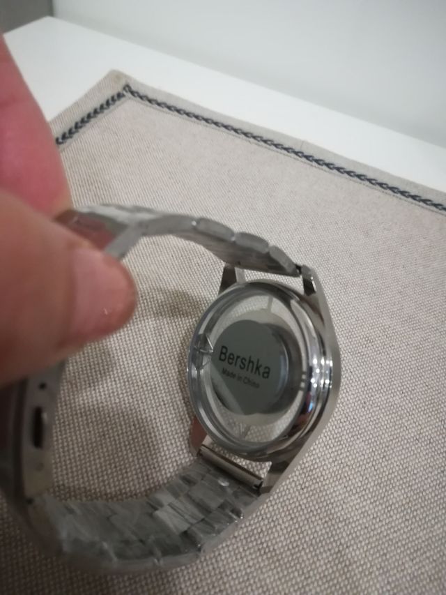 RELOJ BERSHKA