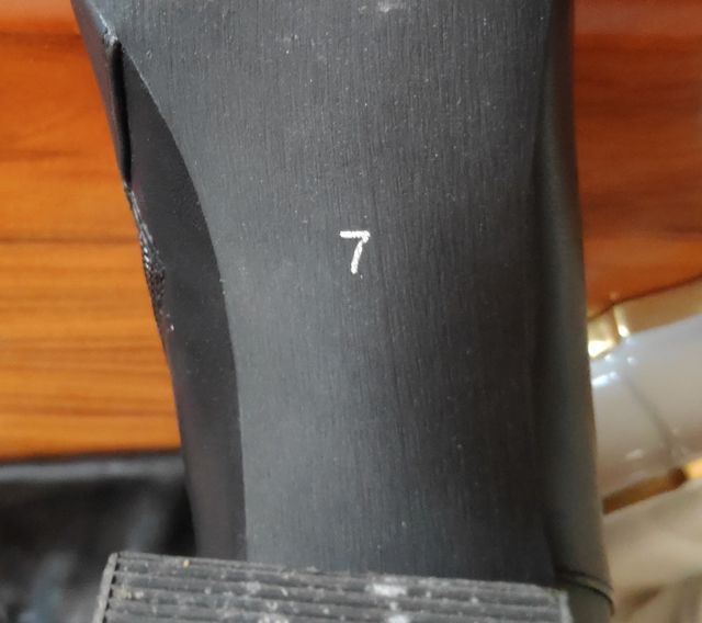 botas negras altas public desire