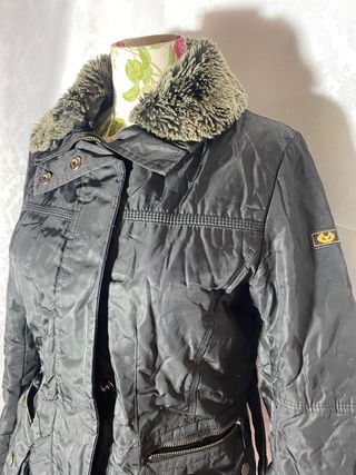 Preciosa chaqueta cazadora belstaff perfecta negra