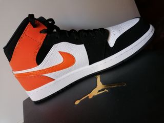Nike Air Jordan 1 Mid de segunda mano por 170 EUR en Quintanar del Rey en  WALLAPOP