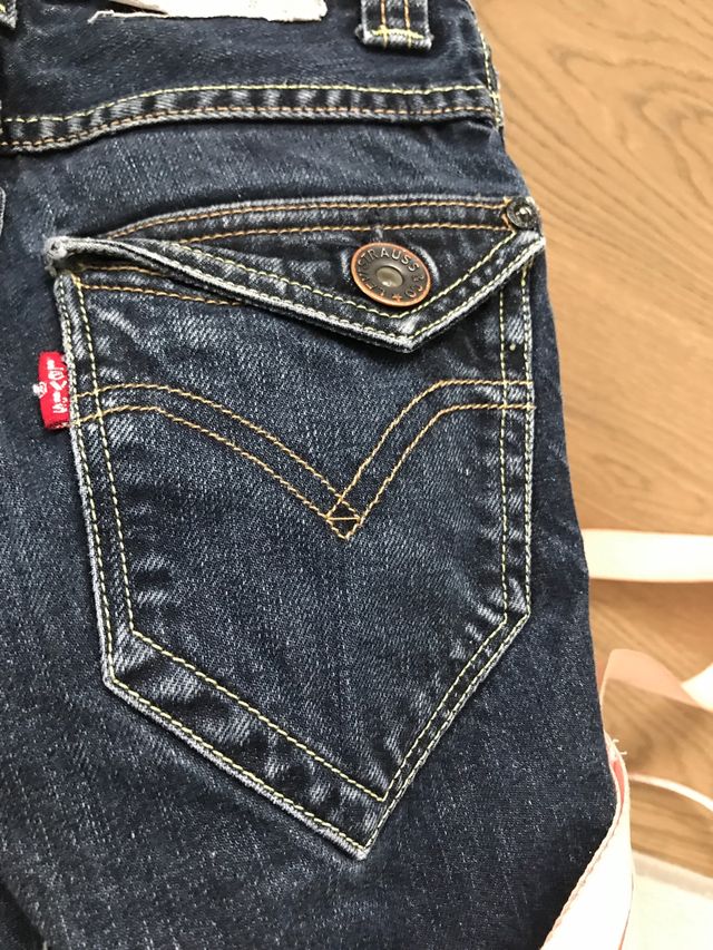 Pantalón Levi's talla 2-3 años