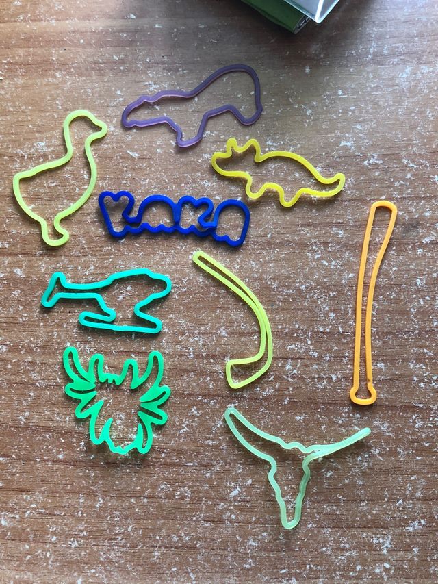 Pulseras De Goma Con Formas De Segunda Mano Por 5 En Ribadeo En Wallapop