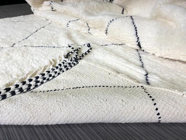 Alfombras de lana de segunda mano por 290 € en Madrid en WALLAPOP