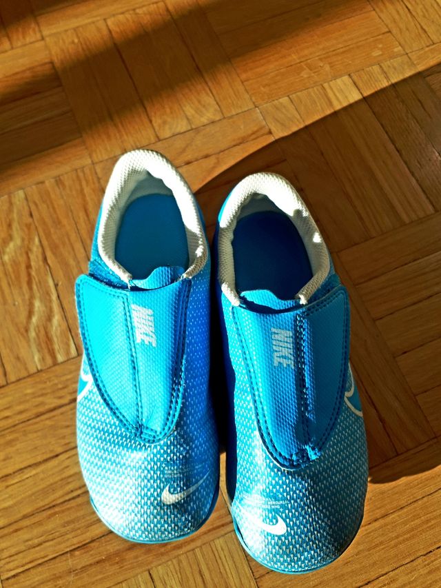 odmazda krik razred Botas Fútbol niño t.29 NIKE casi nuevas de segunda mano por 20 € en Madrid en WALLAPOP odmazda krik razred Botas Fútbol niño t.29 NIKE casi nuevas de segunda mano por 20 € en Madrid en WALLAPOP