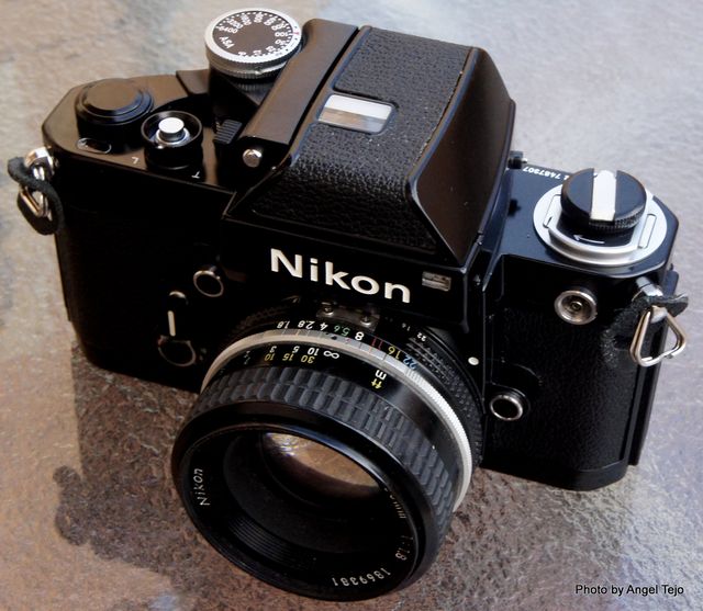 NIKON F2 Black con Nikon 50 F/2