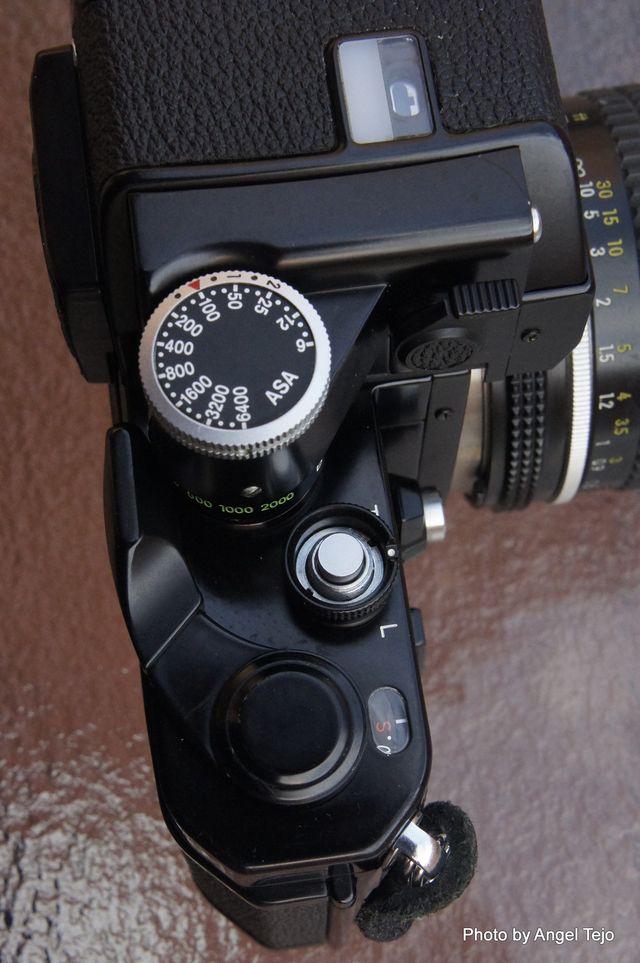 NIKON F2 Black con Nikon 50 F/2