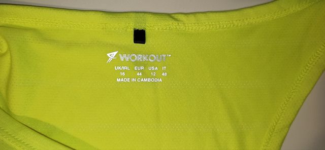 camiseta deporte amarilla flúor.talla 44.nueva