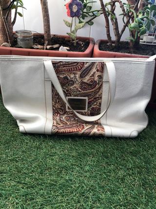 Precioso bolso Valentino Original de segunda mano por 50 EUR en Coslada en  WALLAPOP