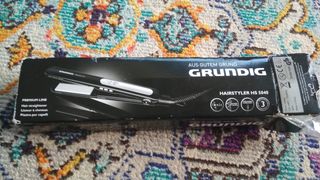 Plancha alisadora Grundig HS 5040 Iones de segunda mano por 8 EUR en Madrid  en WALLAPOP