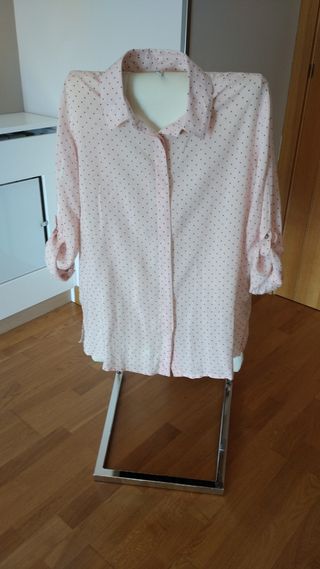 Blusa para mujer de segunda mano en Santa Marta de Tormes en Blusa blanca de segunda mano en Santa Marta de Tormes en