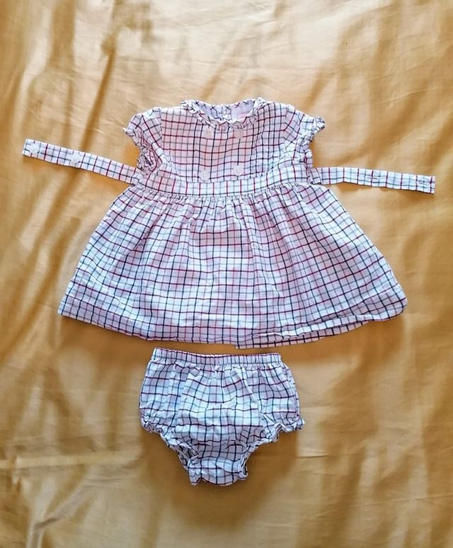 Vestidito de 6 a 9 meses.