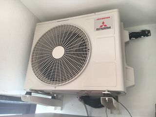 Aire acondicionado Mitsubishi inverter de segunda mano en Aire acondicionado inverter2x1 Mitsubishi MSZA09YV de