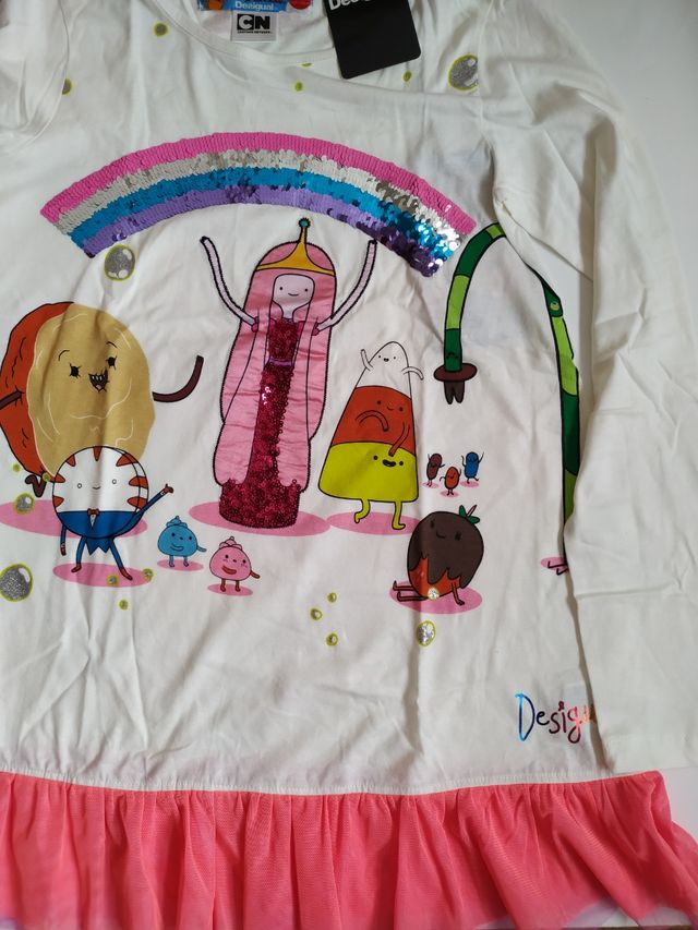 Camiseta DESIGUAL. T11-12. NUEVA