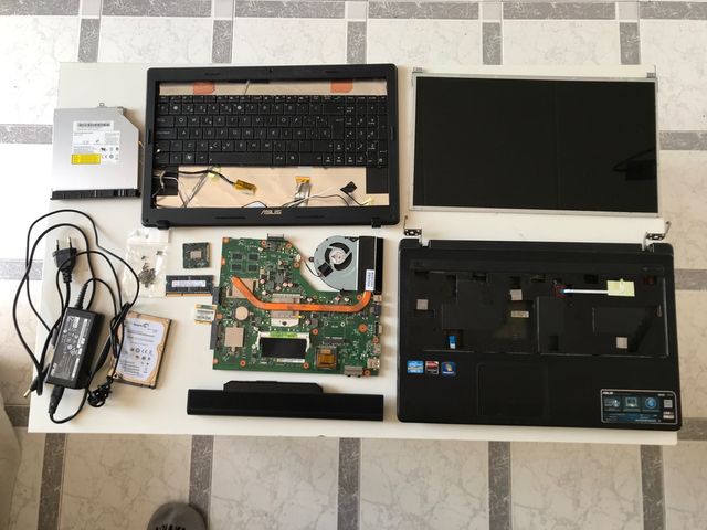 Portátil ASUS X54H para piezas
