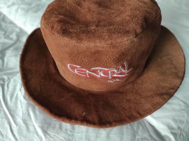 Sombrero de la discoteca Central Rock