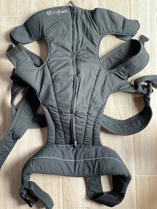 Mochila portabebés Cybex 2 go de segunda mano por 25 EUR en Girona en  WALLAPOP