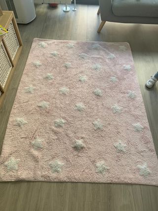 Alfombra Rosa de segunda mano en Vigo en WALLAPOP Alfombra grande hello Kitty de segunda mano por 50 € en