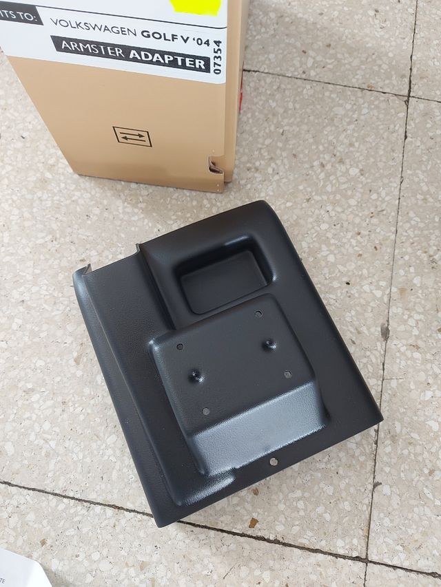 Apoya brazos VW Golf 5