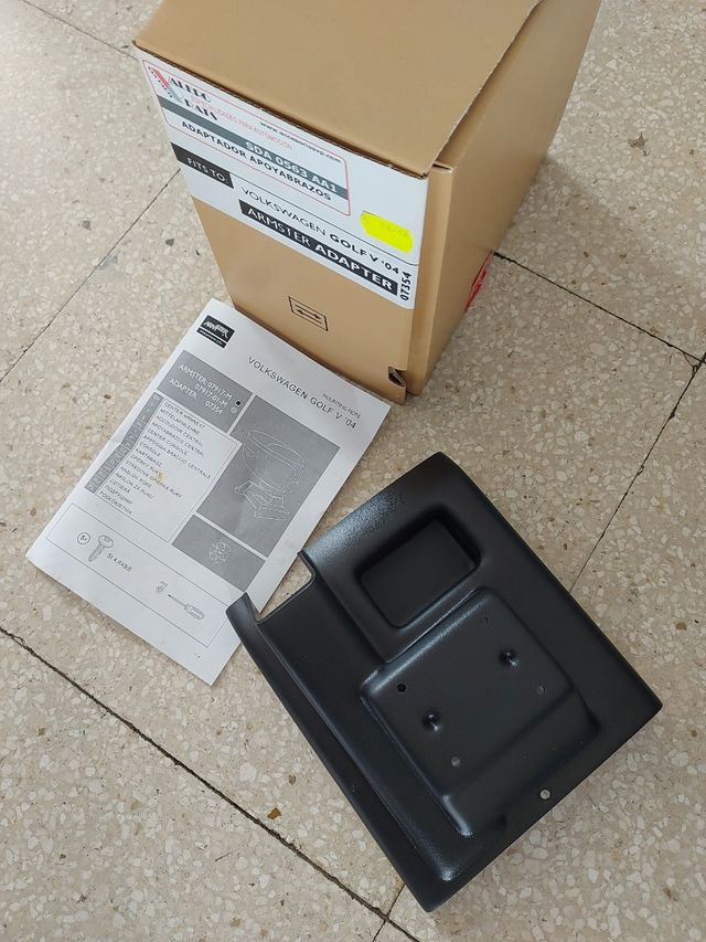 Apoya brazos VW Golf 5