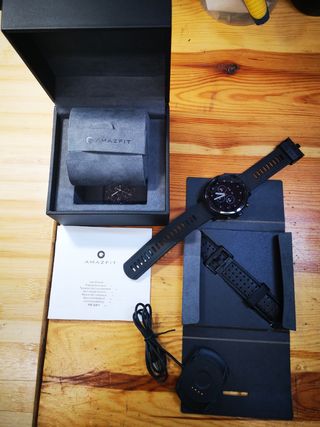 RELOJ AMAZFIT STRATOS 2 PLUS de segunda mano por 50 EUR en Les Botigues de  Sitges en WALLAPOP